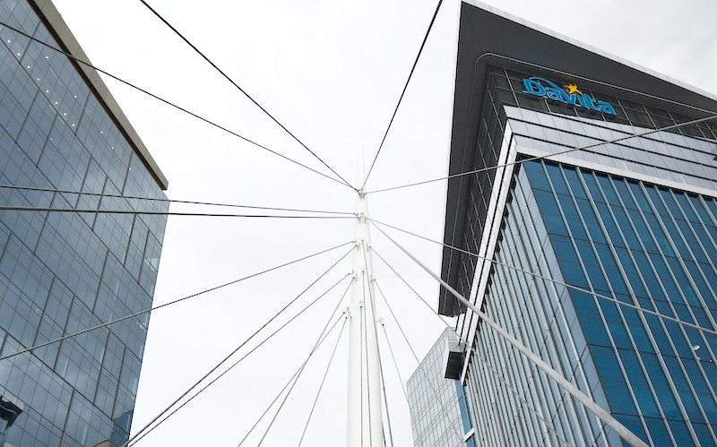 merger-buidling-wires-joining